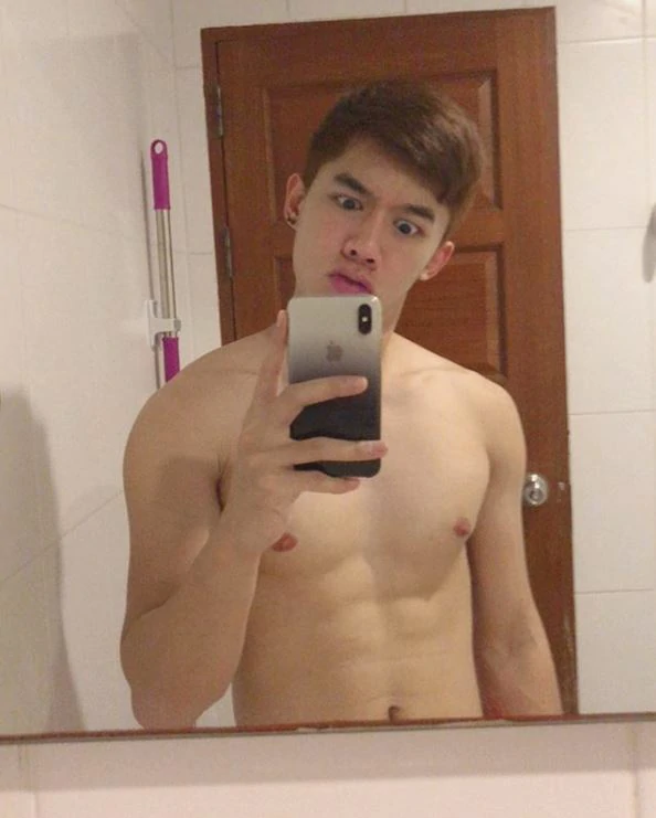 Review-Sixpack-Panupong